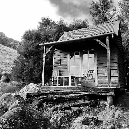Manaaki Mai, Rustic Retreat Bush Cabin 基督城 外观 照片