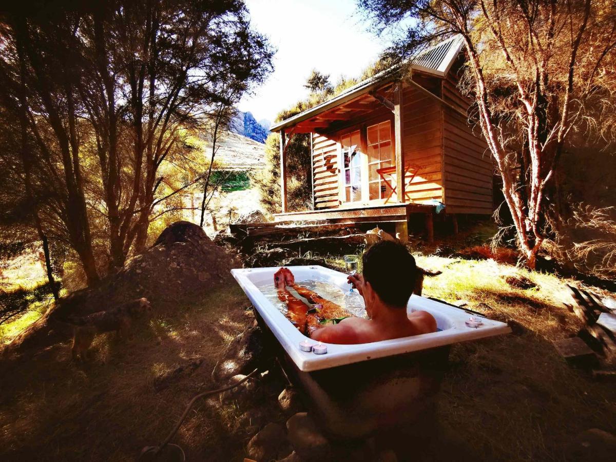 Manaaki Mai, Rustic Retreat Bush Cabin 基督城 外观 照片