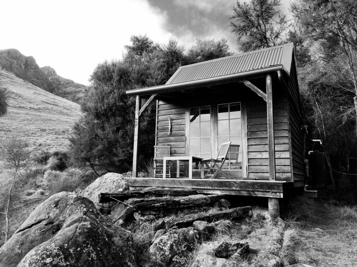 Manaaki Mai, Rustic Retreat Bush Cabin 基督城 外观 照片